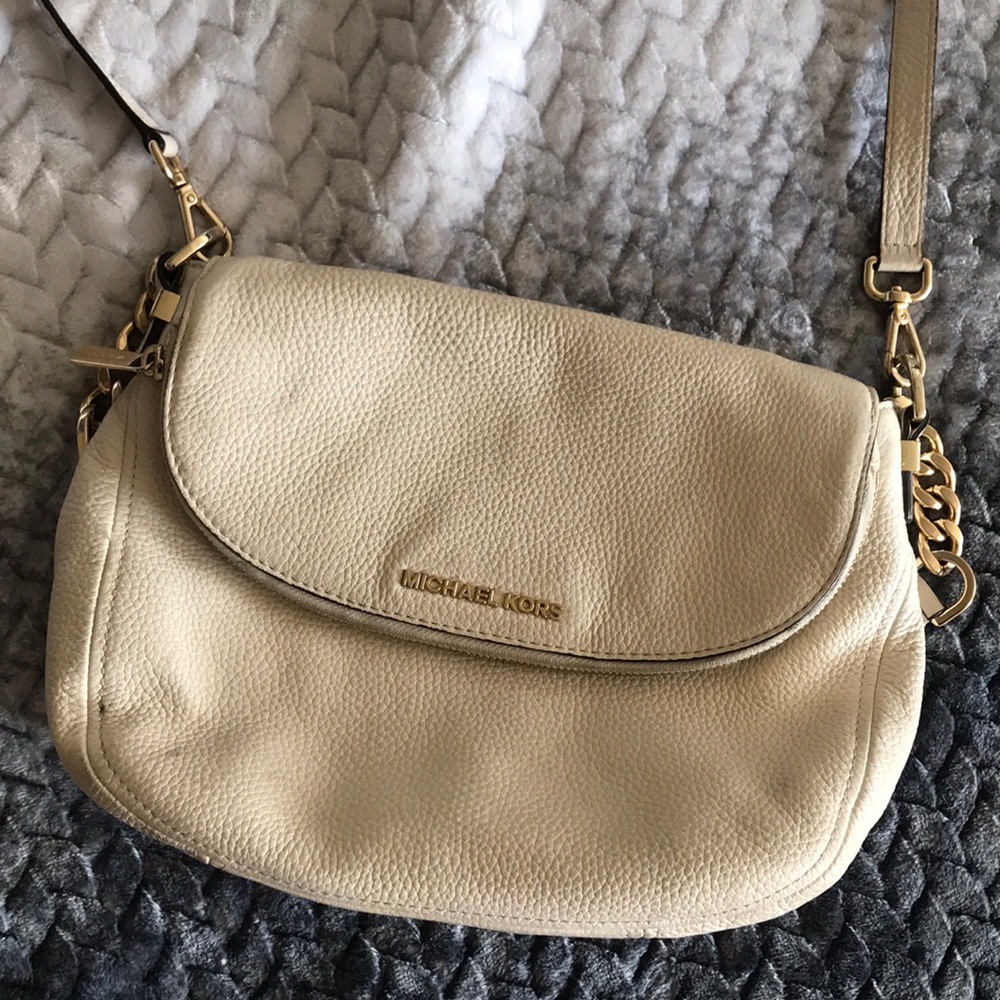 Michael Kors 💛Cream Crossbody💛